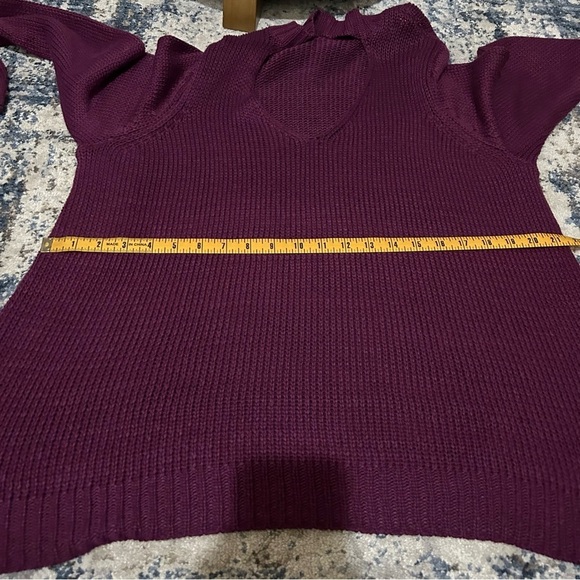 Torrid Burgundy Knit V-Neck Cutout Long Sleeve Sweater Size 2X - Picture 5 of 7